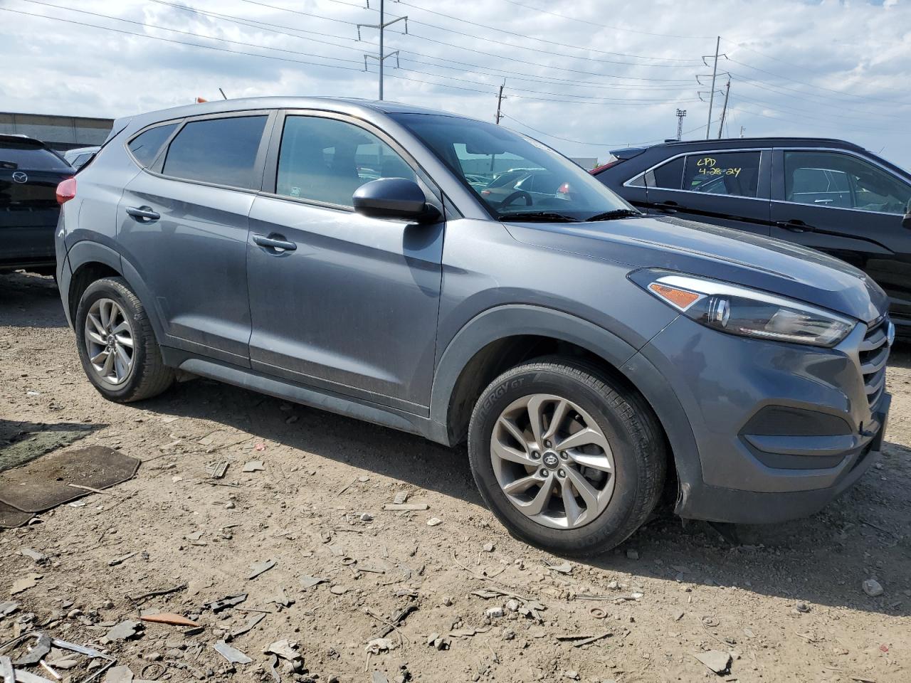 Photo 3 VIN: KM8J2CA43JU681021 - HYUNDAI TUCSON 