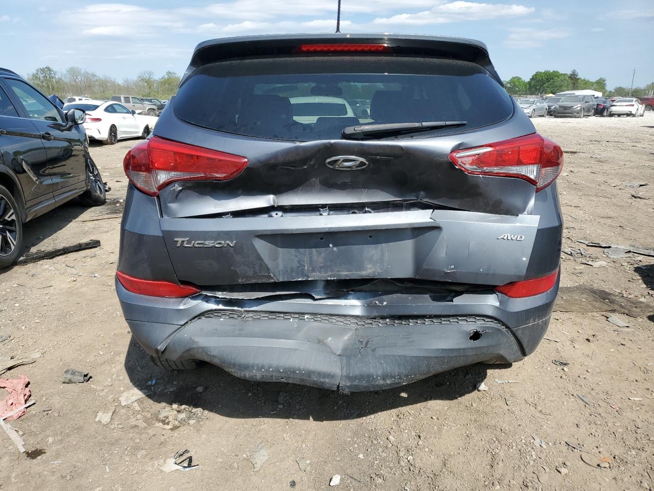 Photo 5 VIN: KM8J2CA43JU681021 - HYUNDAI TUCSON 