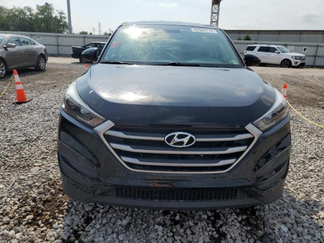 Photo 4 VIN: KM8J2CA43JU745977 - HYUNDAI TUCSON SE 