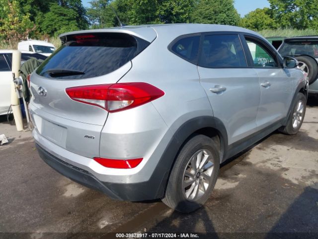 Photo 3 VIN: KM8J2CA43JU818099 - HYUNDAI TUCSON 