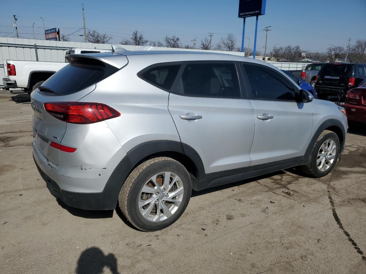 Photo 2 VIN: KM8J2CA43KU905129 - HYUNDAI TUCSON 