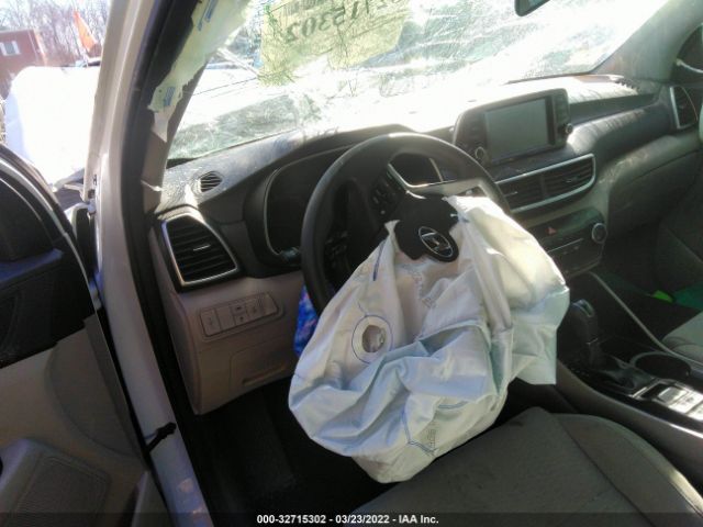 Photo 4 VIN: KM8J2CA43KU985273 - HYUNDAI TUCSON 