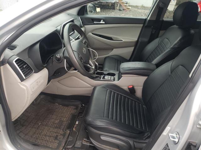 Photo 6 VIN: KM8J2CA44KU857575 - HYUNDAI TUCSON SE 