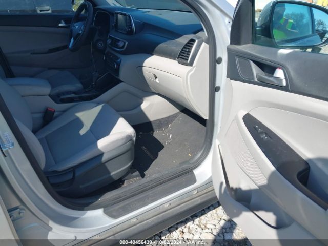 Photo 4 VIN: KM8J2CA44KU890253 - HYUNDAI TUCSON 