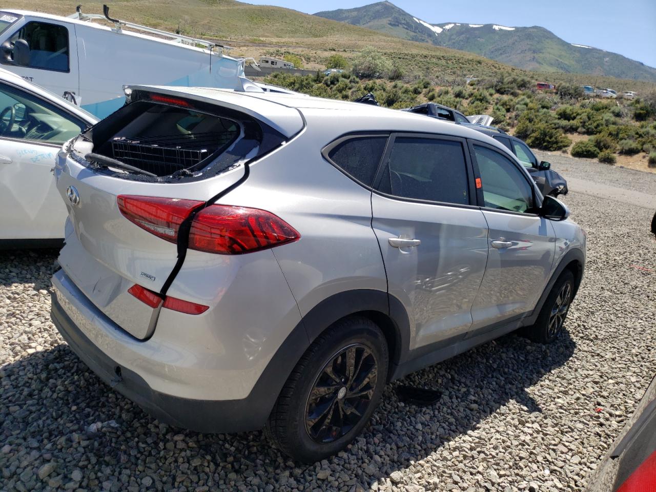 Photo 2 VIN: KM8J2CA44LU119082 - HYUNDAI TUCSON SE 