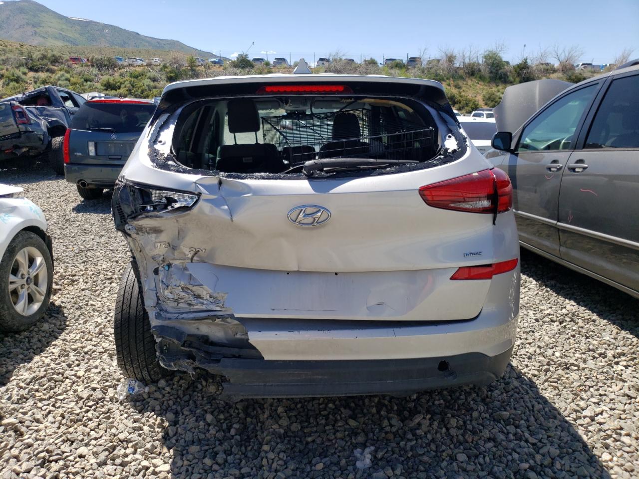 Photo 5 VIN: KM8J2CA44LU119082 - HYUNDAI TUCSON SE 