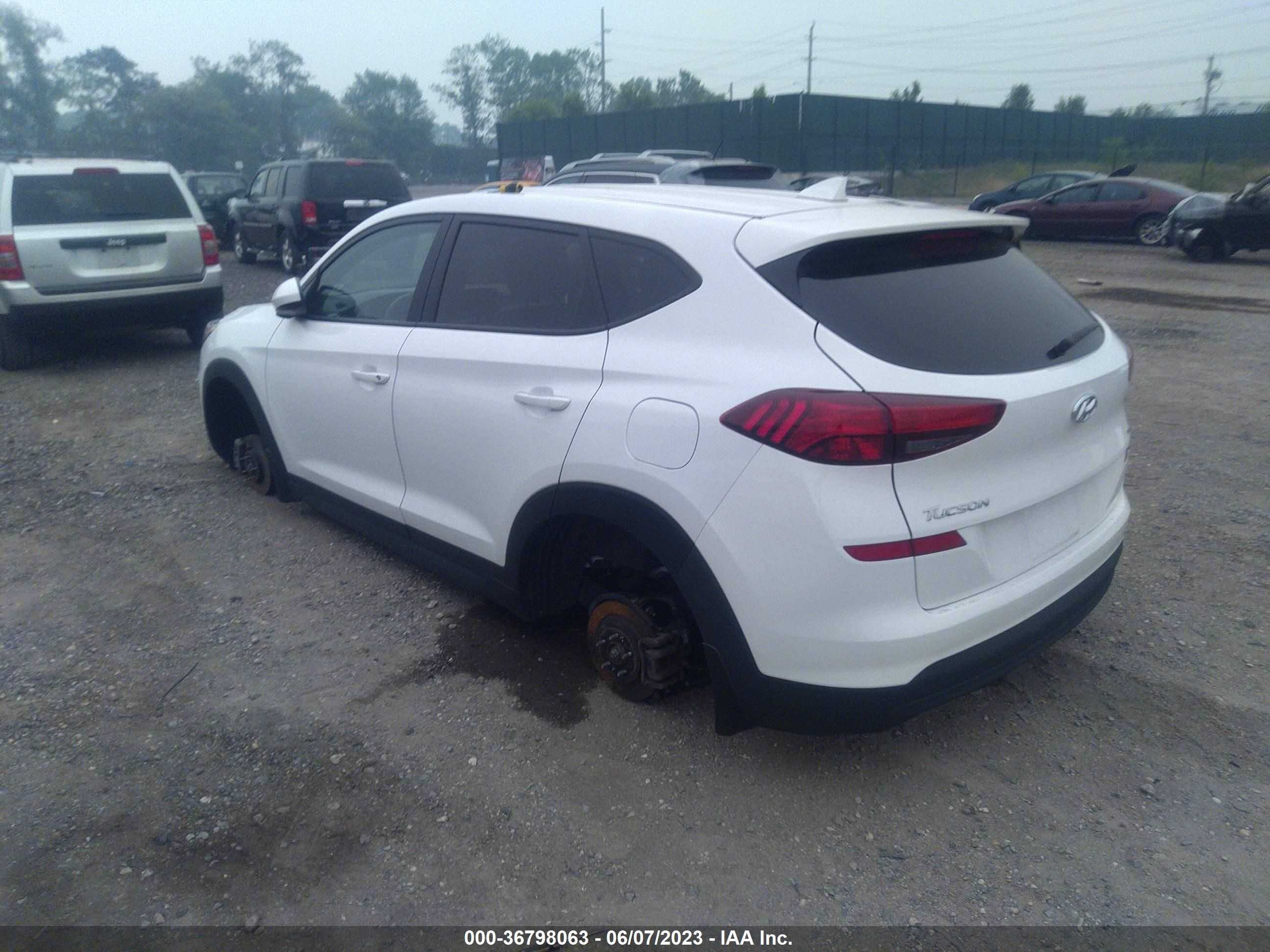 Photo 2 VIN: KM8J2CA44LU213169 - HYUNDAI TUCSON 