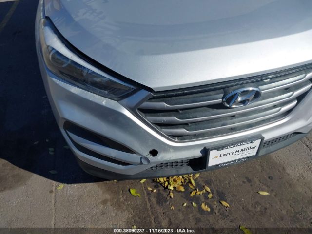 Photo 5 VIN: KM8J2CA45JU690660 - HYUNDAI TUCSON 