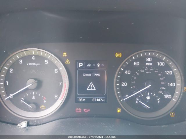 Photo 6 VIN: KM8J2CA45JU701186 - HYUNDAI TUCSON 