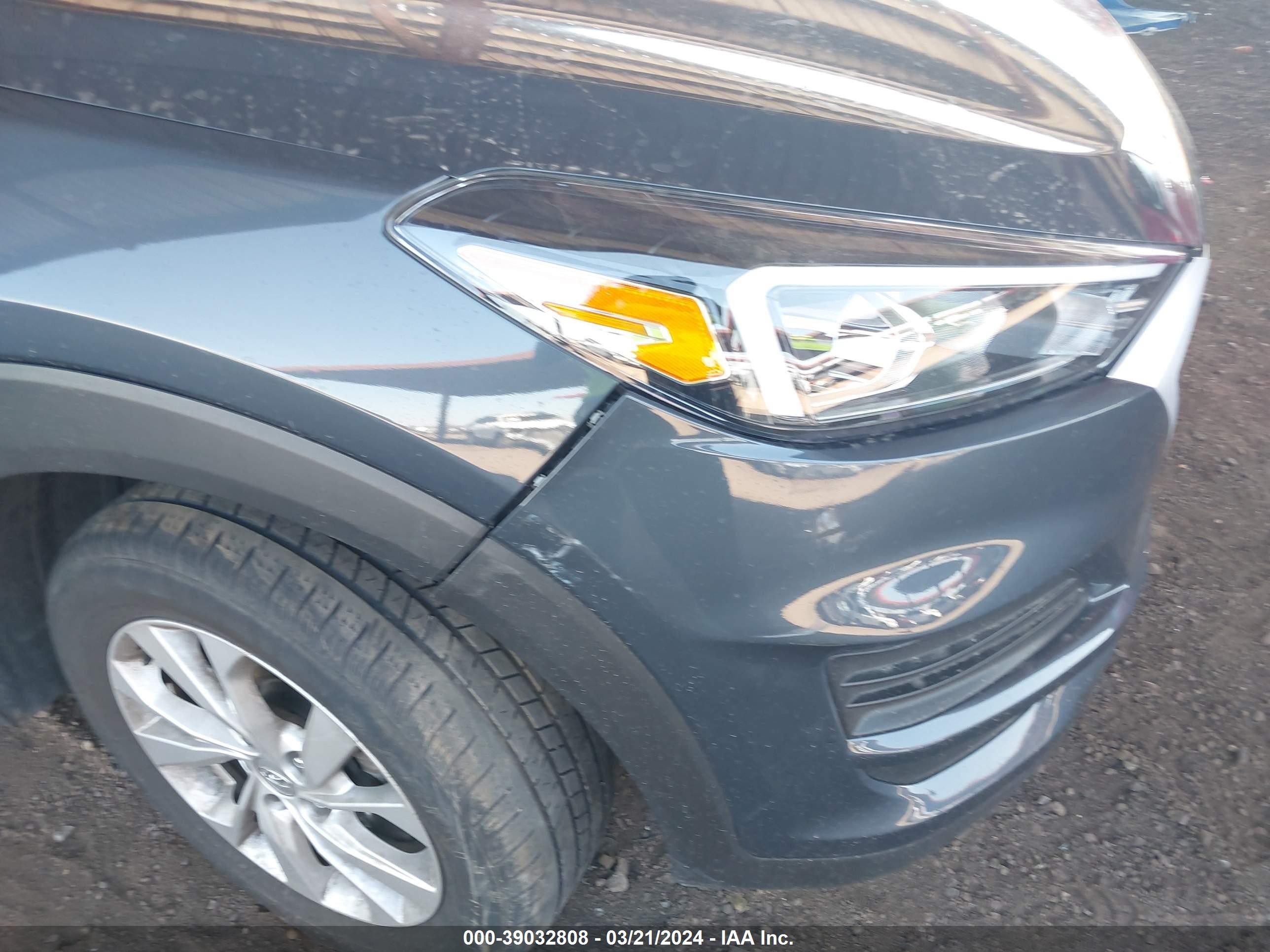 Photo 15 VIN: KM8J2CA45KU027672 - HYUNDAI TUCSON 