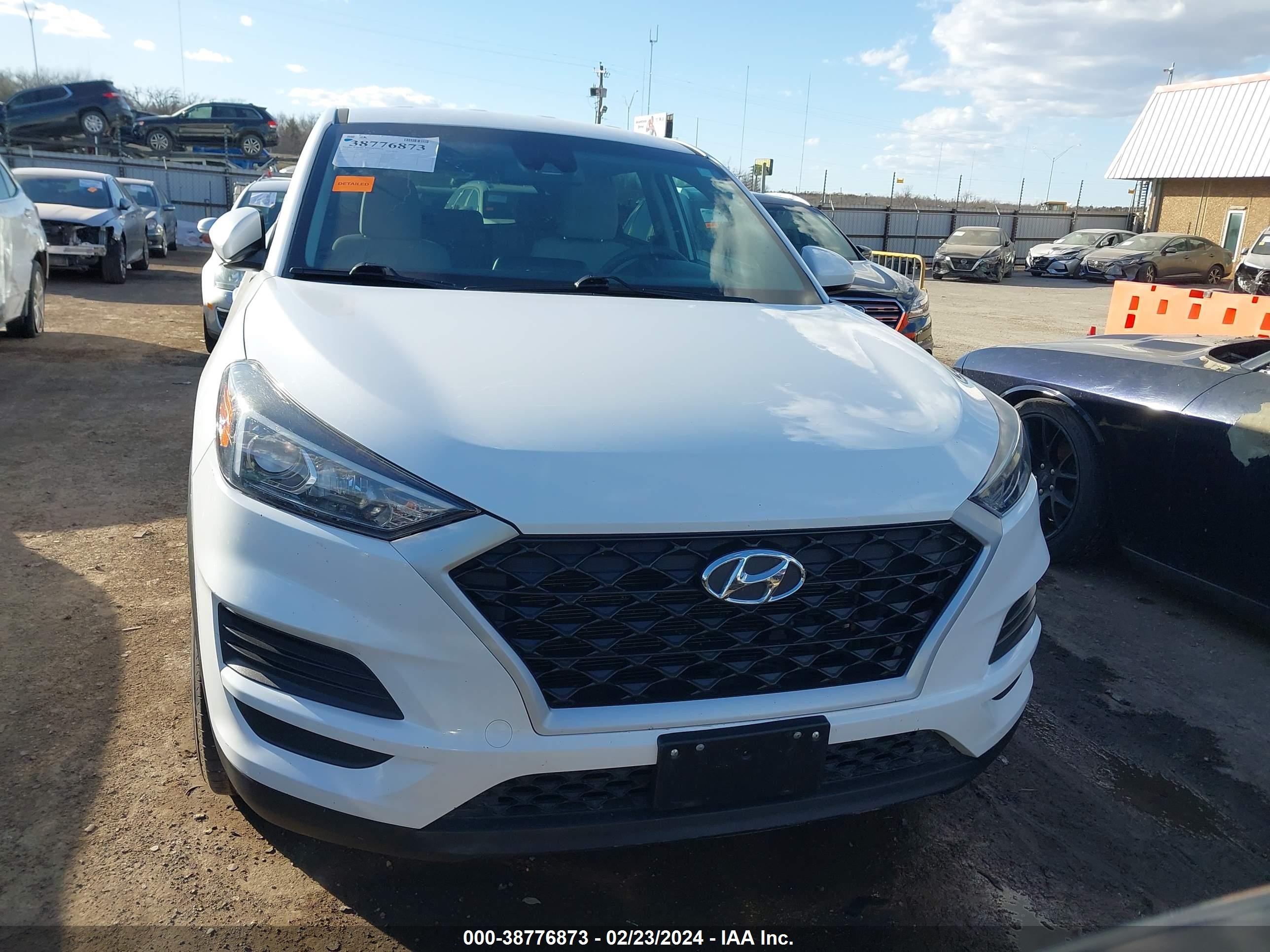 Photo 11 VIN: KM8J2CA45KU943476 - HYUNDAI TUCSON 