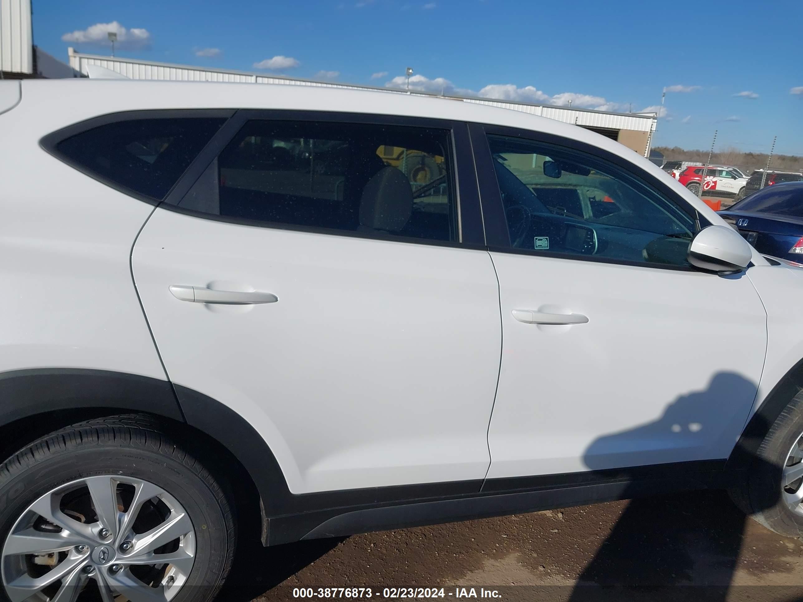 Photo 12 VIN: KM8J2CA45KU943476 - HYUNDAI TUCSON 