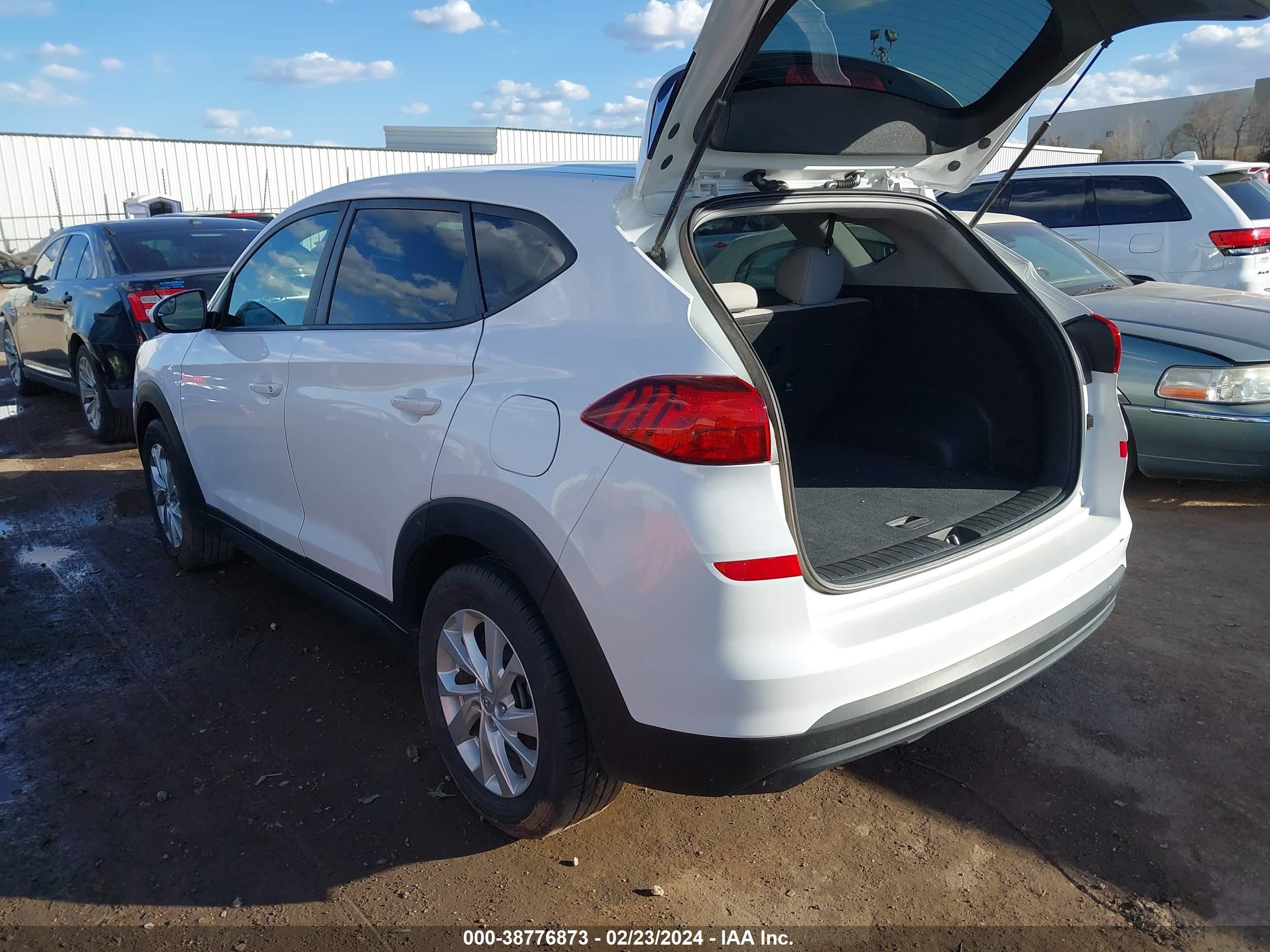 Photo 2 VIN: KM8J2CA45KU943476 - HYUNDAI TUCSON 