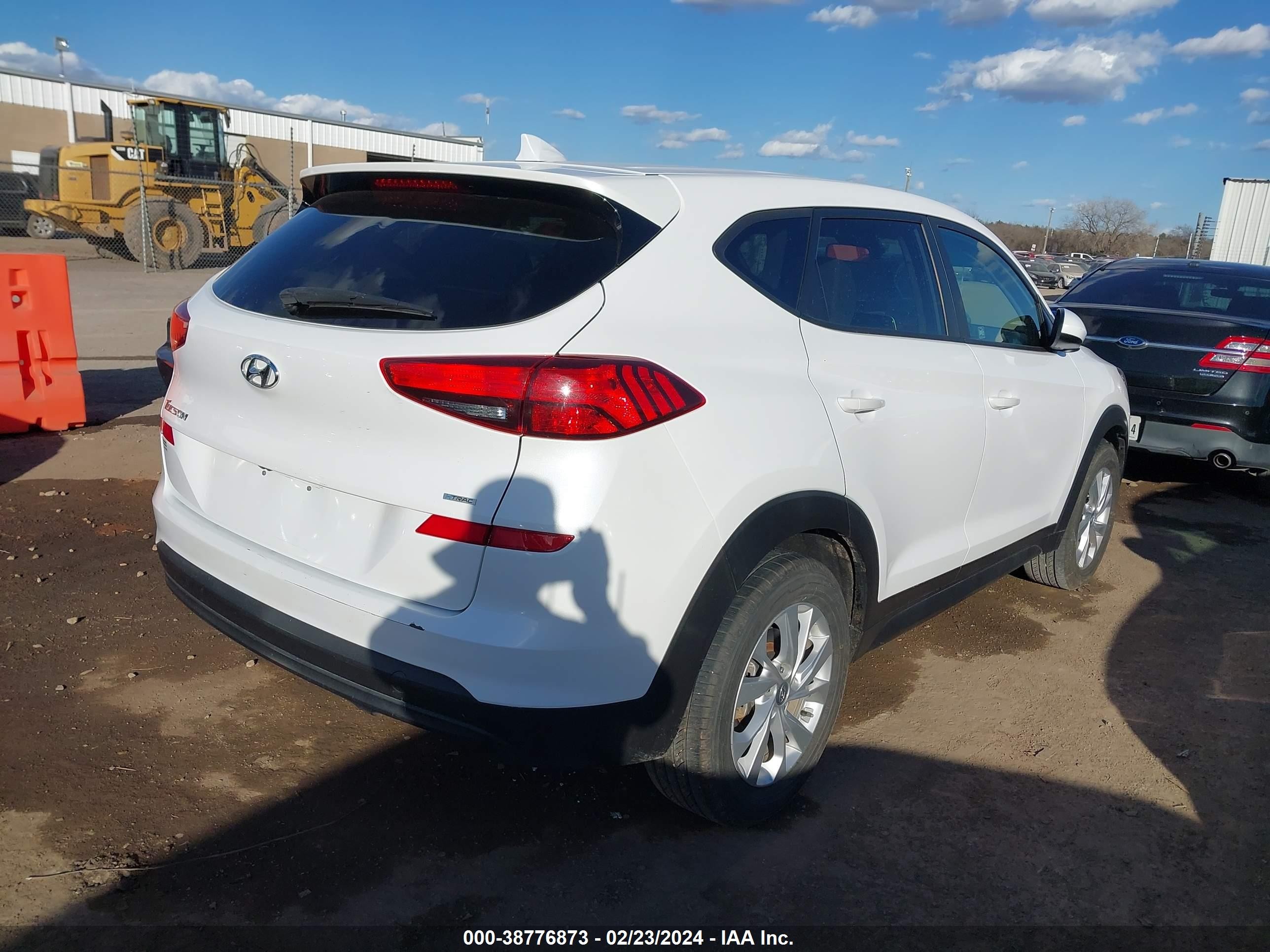 Photo 3 VIN: KM8J2CA45KU943476 - HYUNDAI TUCSON 