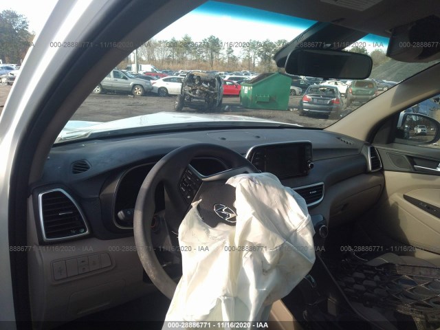 Photo 4 VIN: KM8J2CA45LU145674 - HYUNDAI TUCSON 