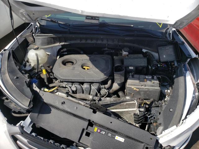 Photo 6 VIN: KM8J2CA46JU646389 - HYUNDAI TUCSON SE 