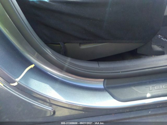 Photo 5 VIN: KM8J2CA47JU645994 - HYUNDAI TUCSON 