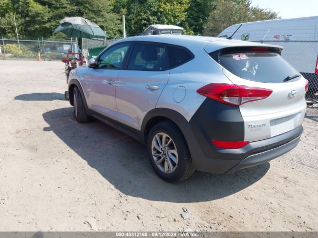 Photo 2 VIN: KM8J2CA47JU812256 - HYUNDAI TUCSON 