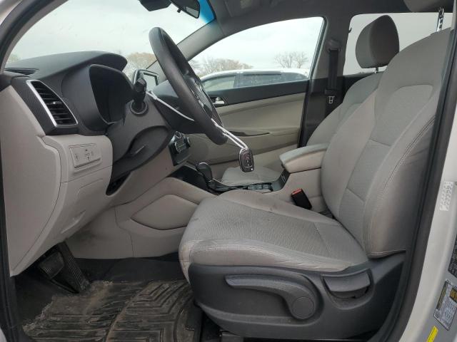 Photo 6 VIN: KM8J2CA47KU941566 - HYUNDAI TUCSON SE 