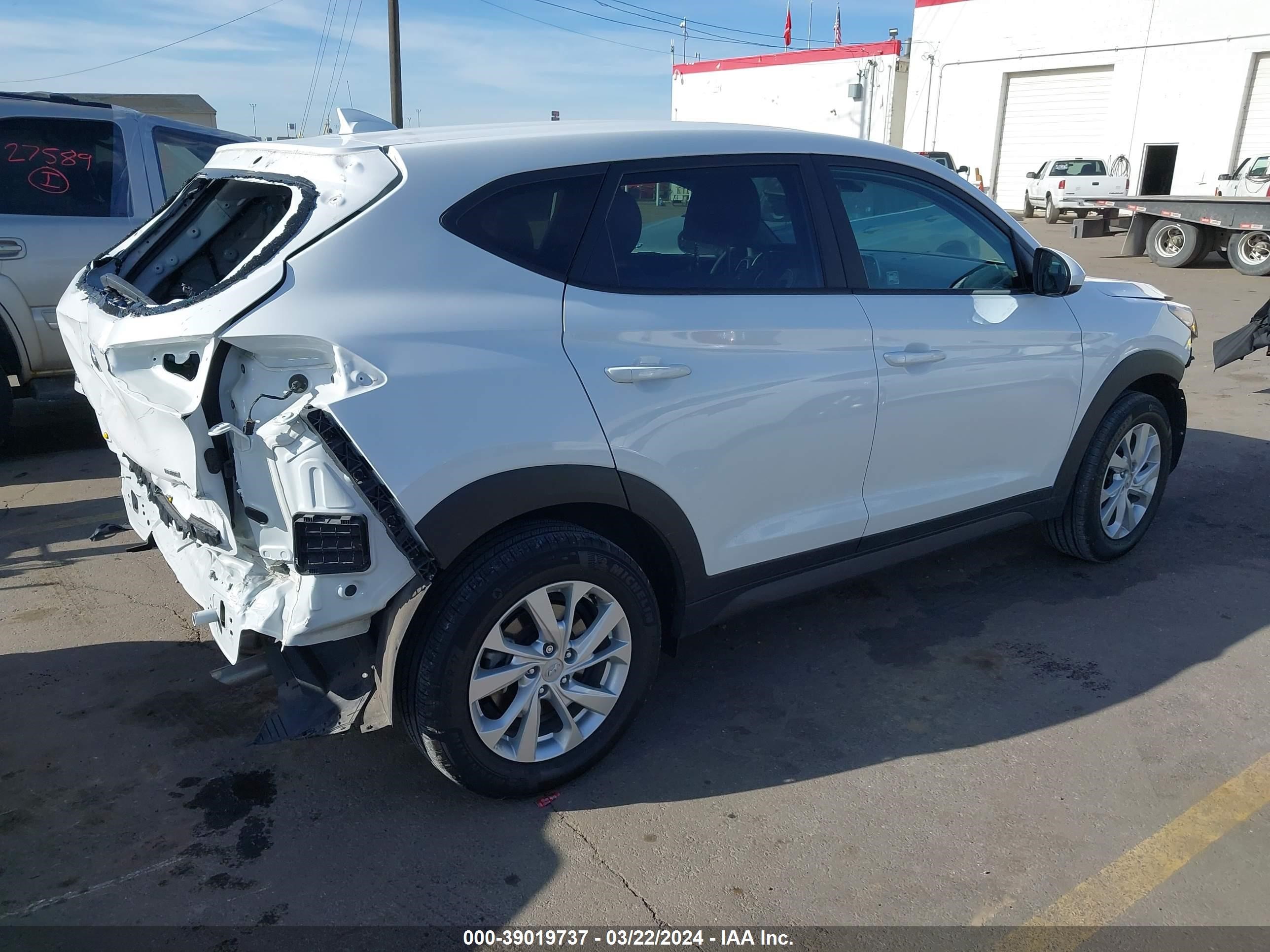 Photo 3 VIN: KM8J2CA47MU296632 - HYUNDAI TUCSON 