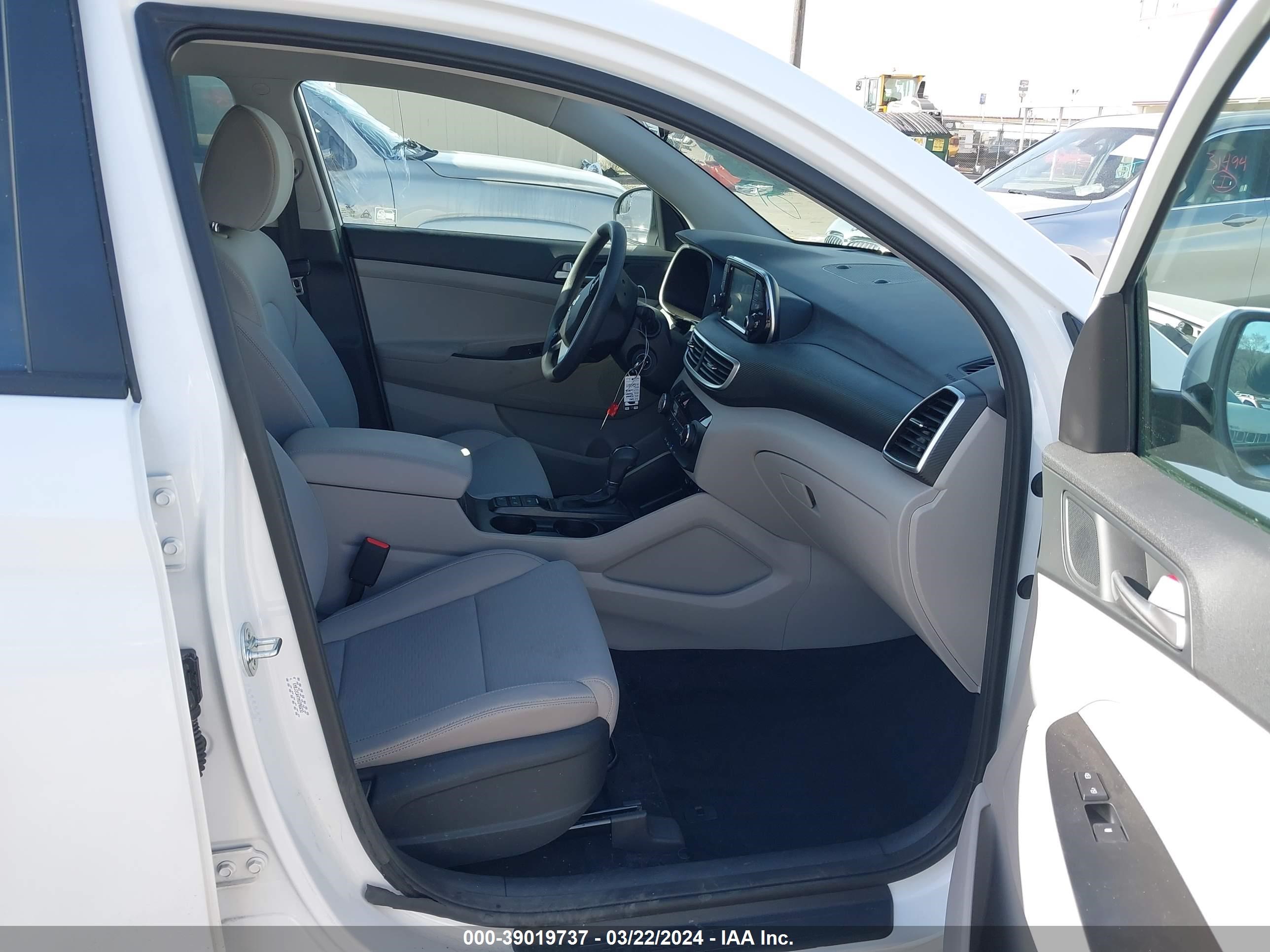 Photo 4 VIN: KM8J2CA47MU296632 - HYUNDAI TUCSON 