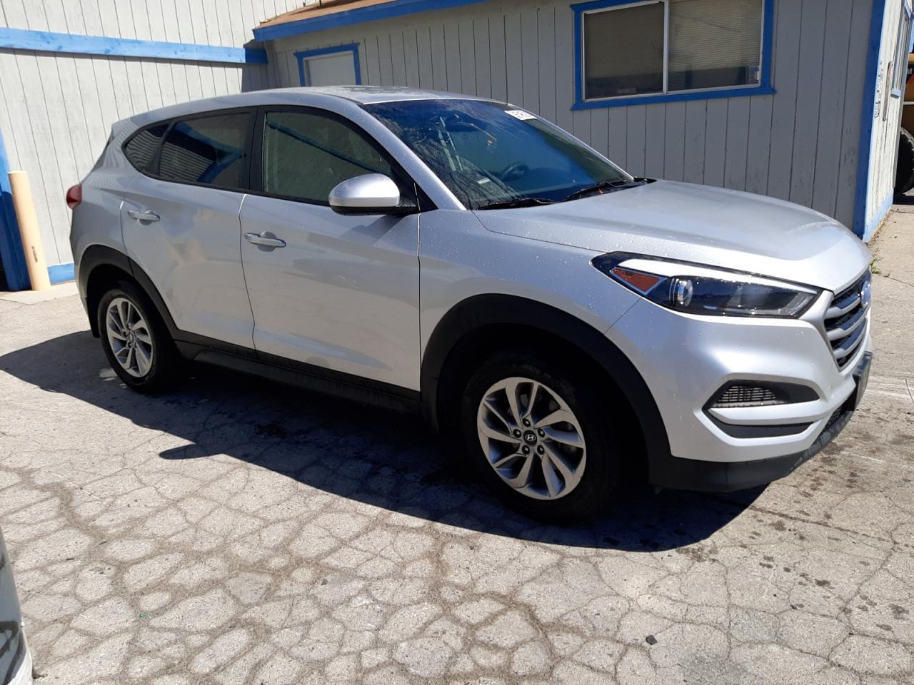 Photo 3 VIN: KM8J2CA48JU693598 - HYUNDAI TUCSON 