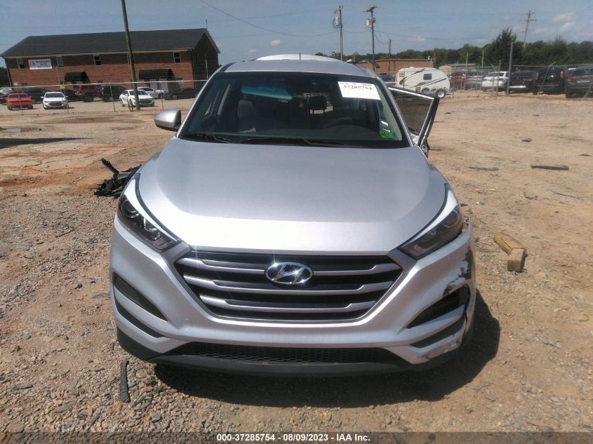 Photo 12 VIN: KM8J2CA48JU788176 - HYUNDAI TUCSON 