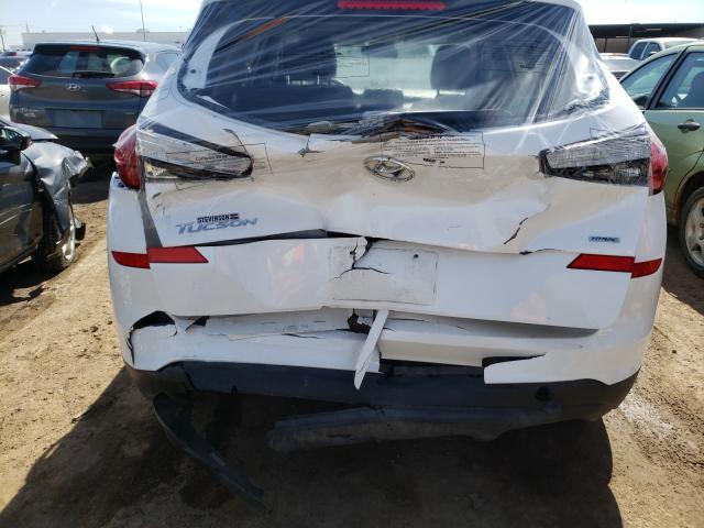 Photo 8 VIN: KM8J2CA48KU875478 - HYUNDAI TUCSON SE 