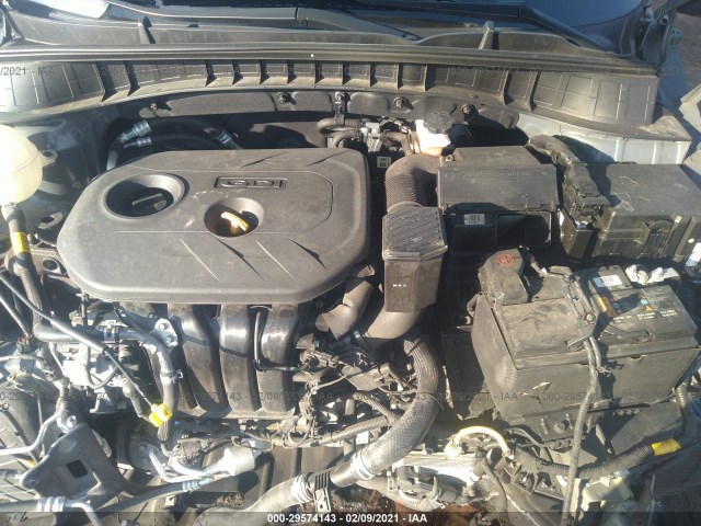 Photo 9 VIN: KM8J2CA48KU882057 - HYUNDAI TUCSON 