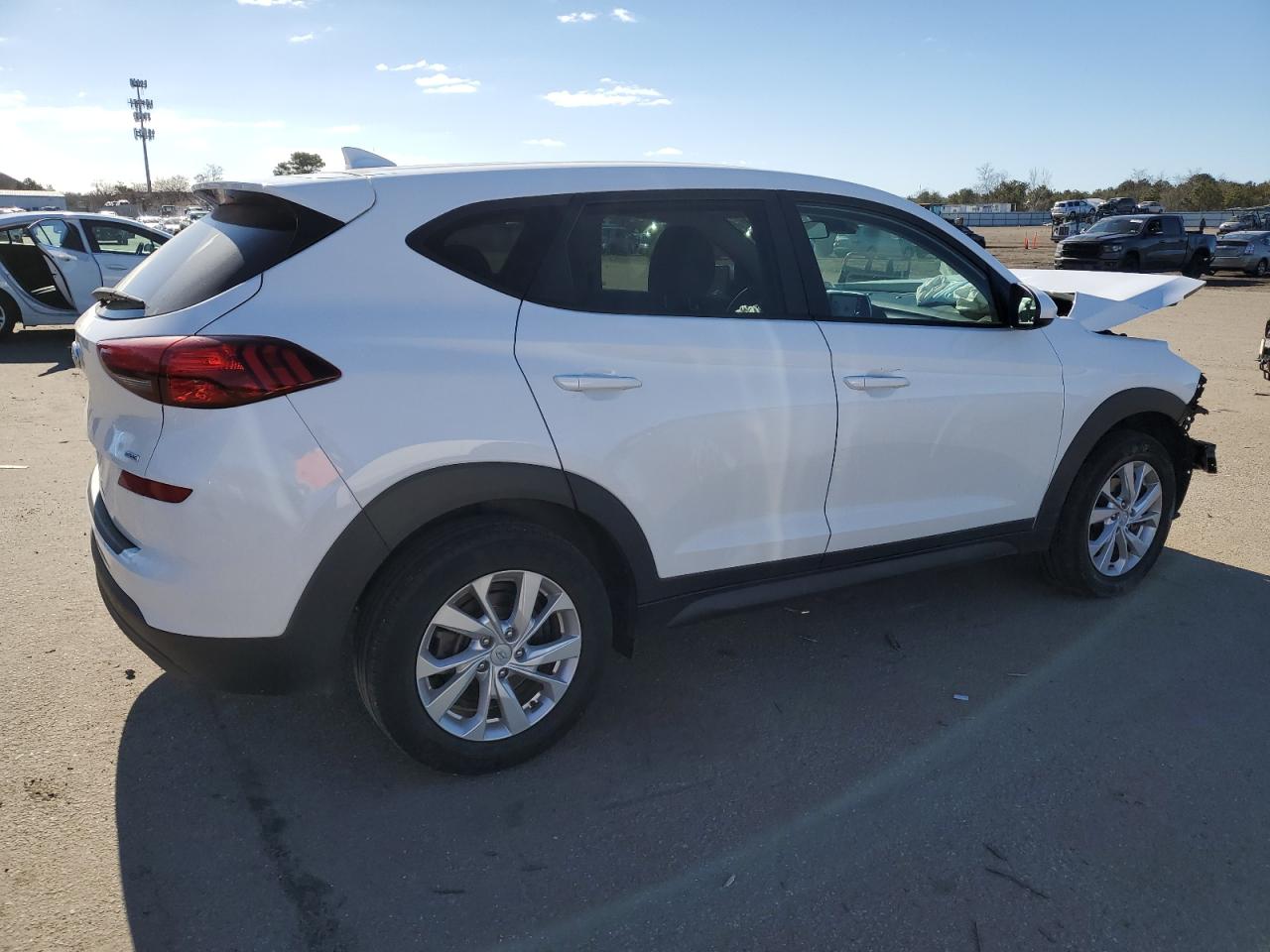 Photo 2 VIN: KM8J2CA48KU927899 - HYUNDAI TUCSON 