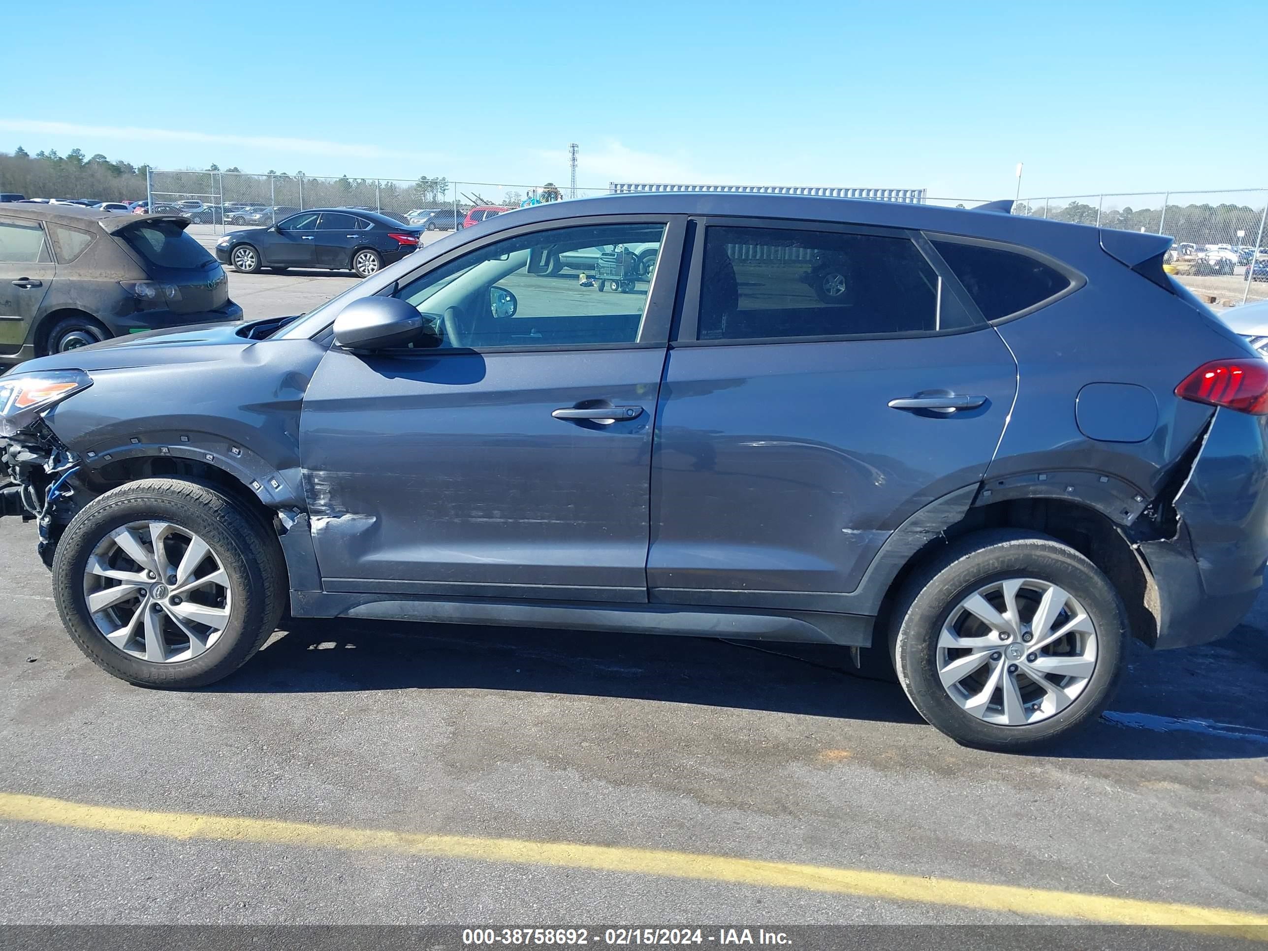 Photo 13 VIN: KM8J2CA48MU372939 - HYUNDAI TUCSON 