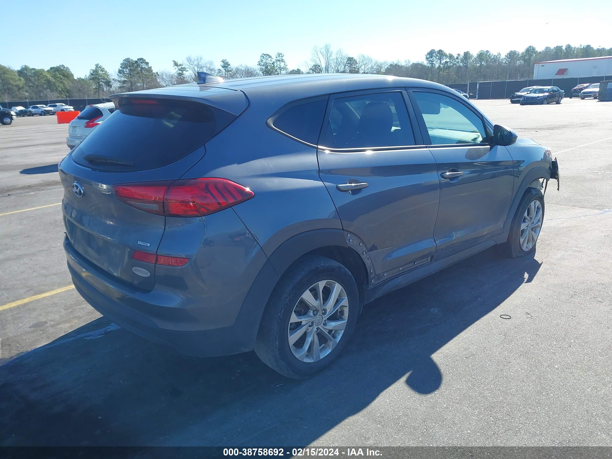 Photo 3 VIN: KM8J2CA48MU372939 - HYUNDAI TUCSON 