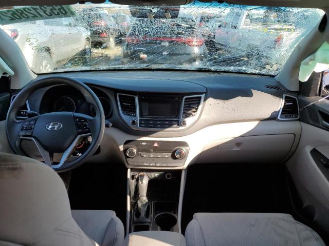 Photo 8 VIN: KM8J2CA49JU658021 - HYUNDAI TUCSON SE 