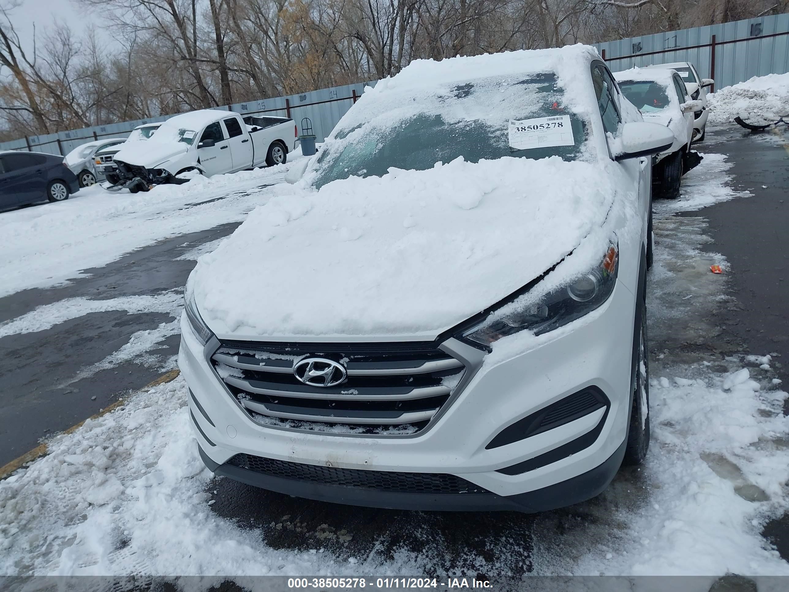 Photo 10 VIN: KM8J2CA49JU791104 - HYUNDAI TUCSON 