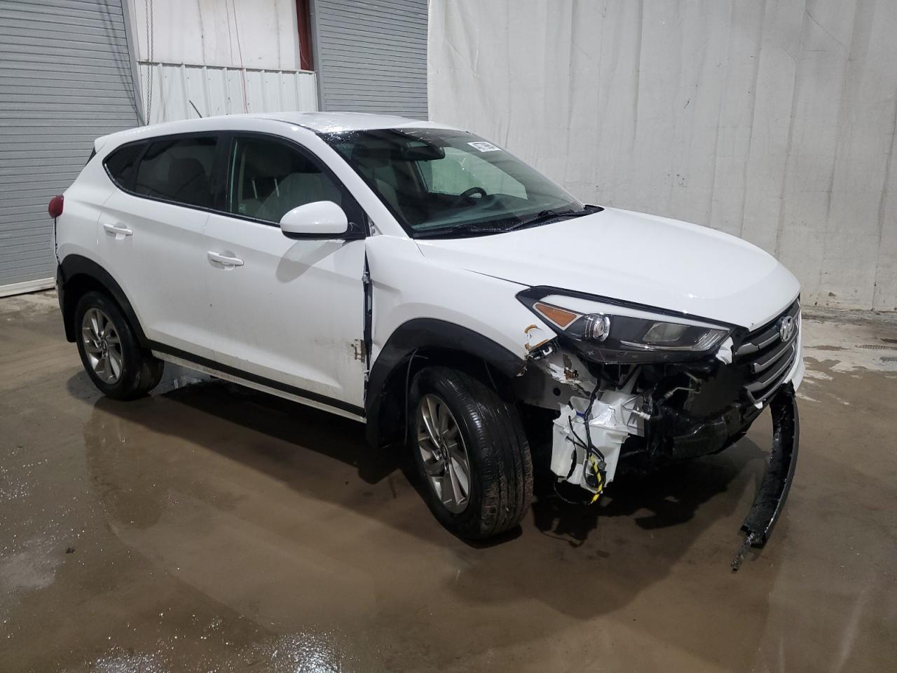 Photo 3 VIN: KM8J2CA49JU825543 - HYUNDAI TUCSON 