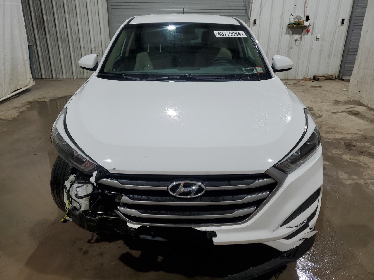 Photo 4 VIN: KM8J2CA49JU825543 - HYUNDAI TUCSON 