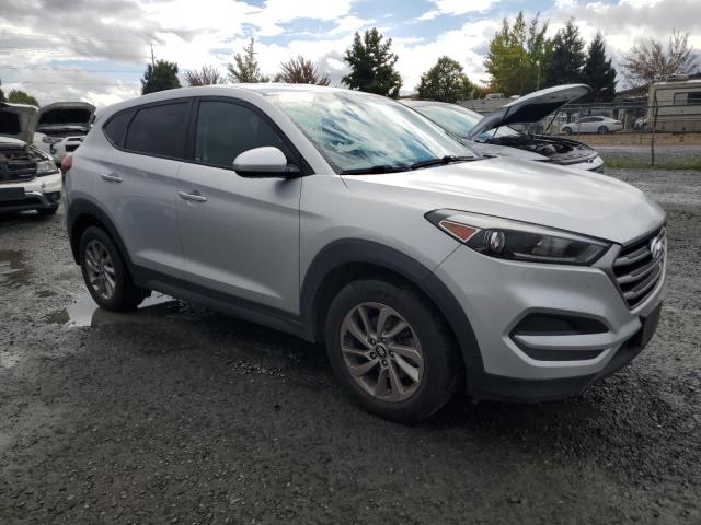 Photo 3 VIN: KM8J2CA4XJU624895 - HYUNDAI TUCSON SE 