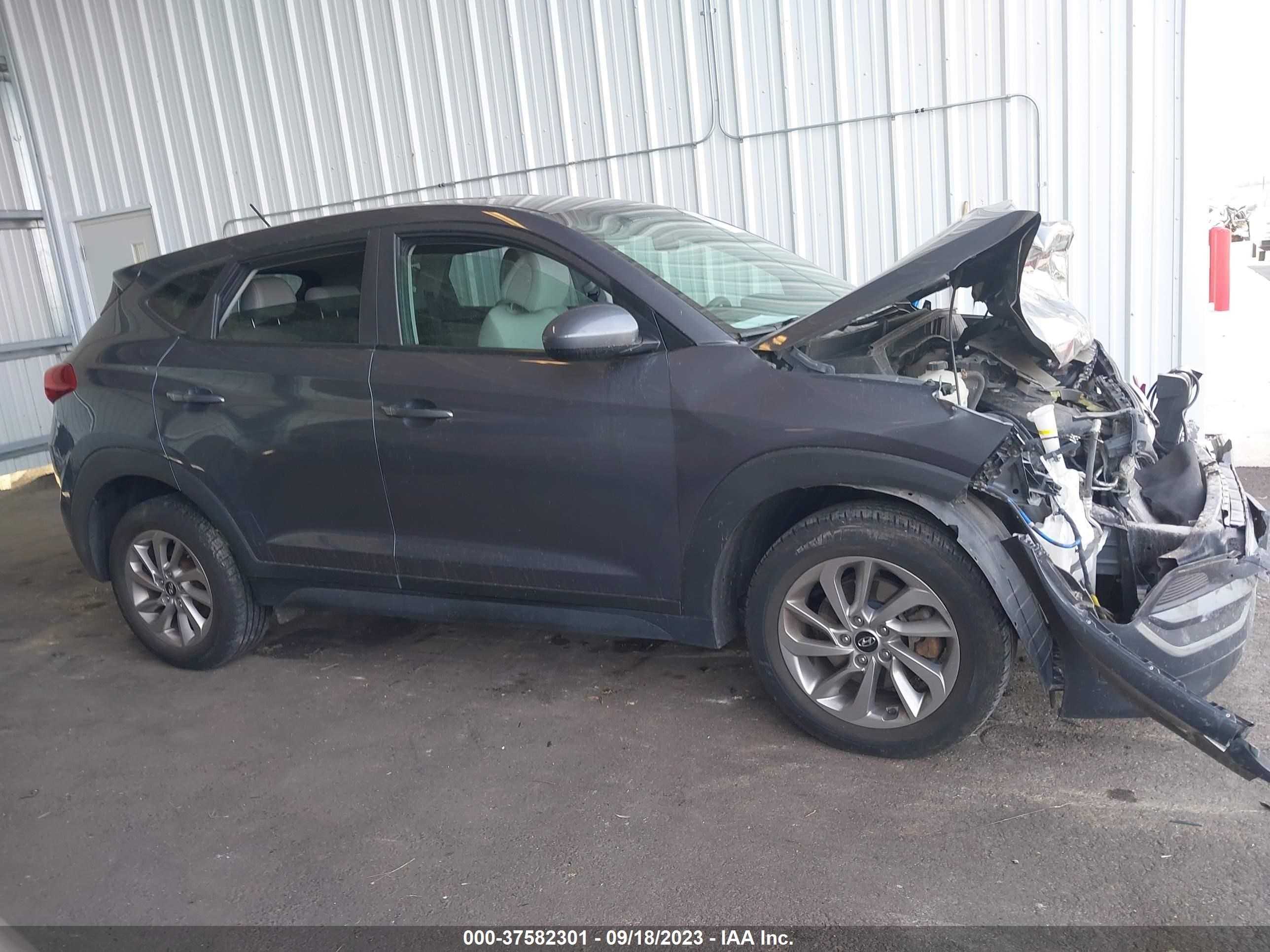 Photo 11 VIN: KM8J2CA4XJU654754 - HYUNDAI TUCSON 