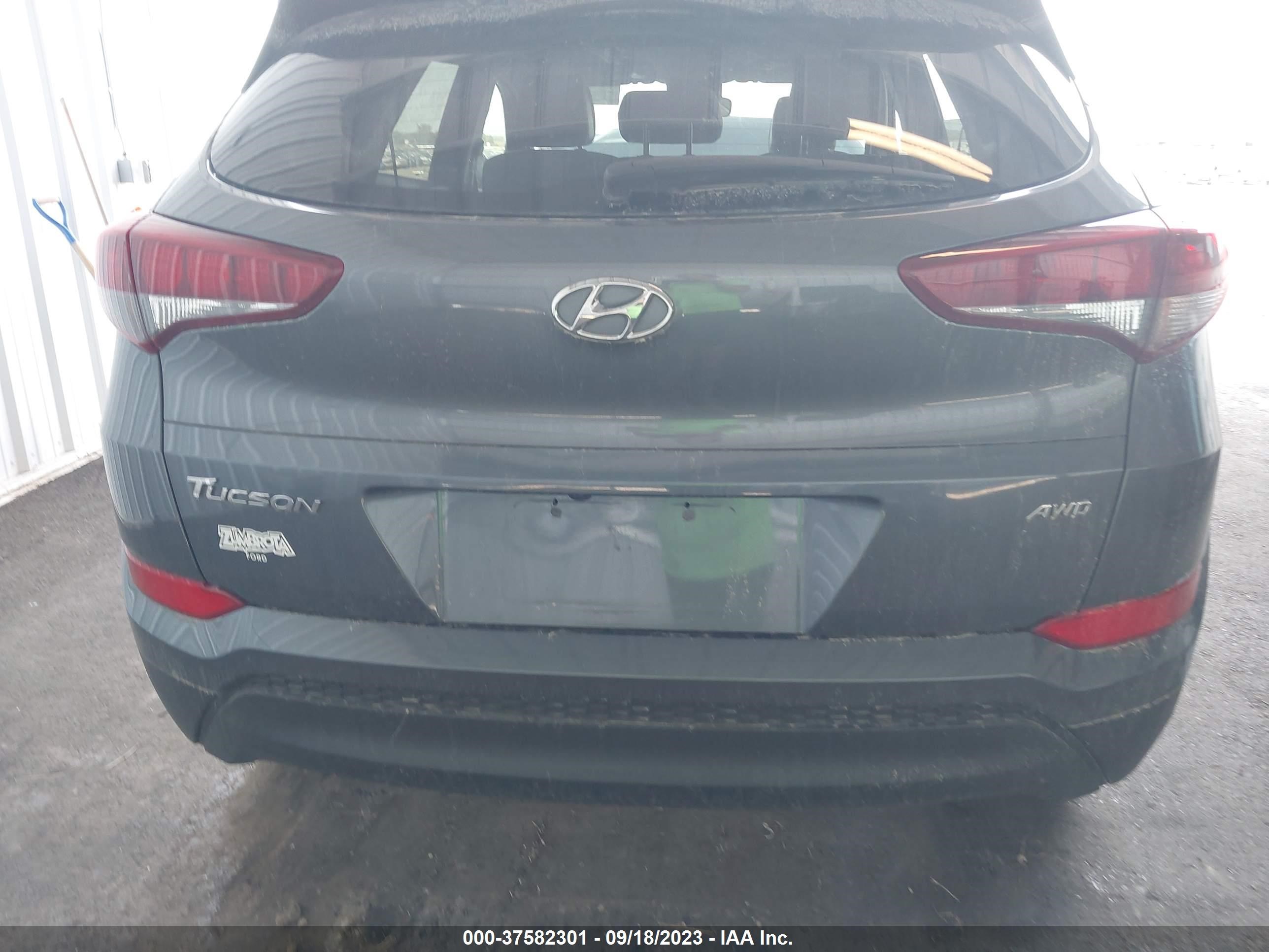 Photo 14 VIN: KM8J2CA4XJU654754 - HYUNDAI TUCSON 