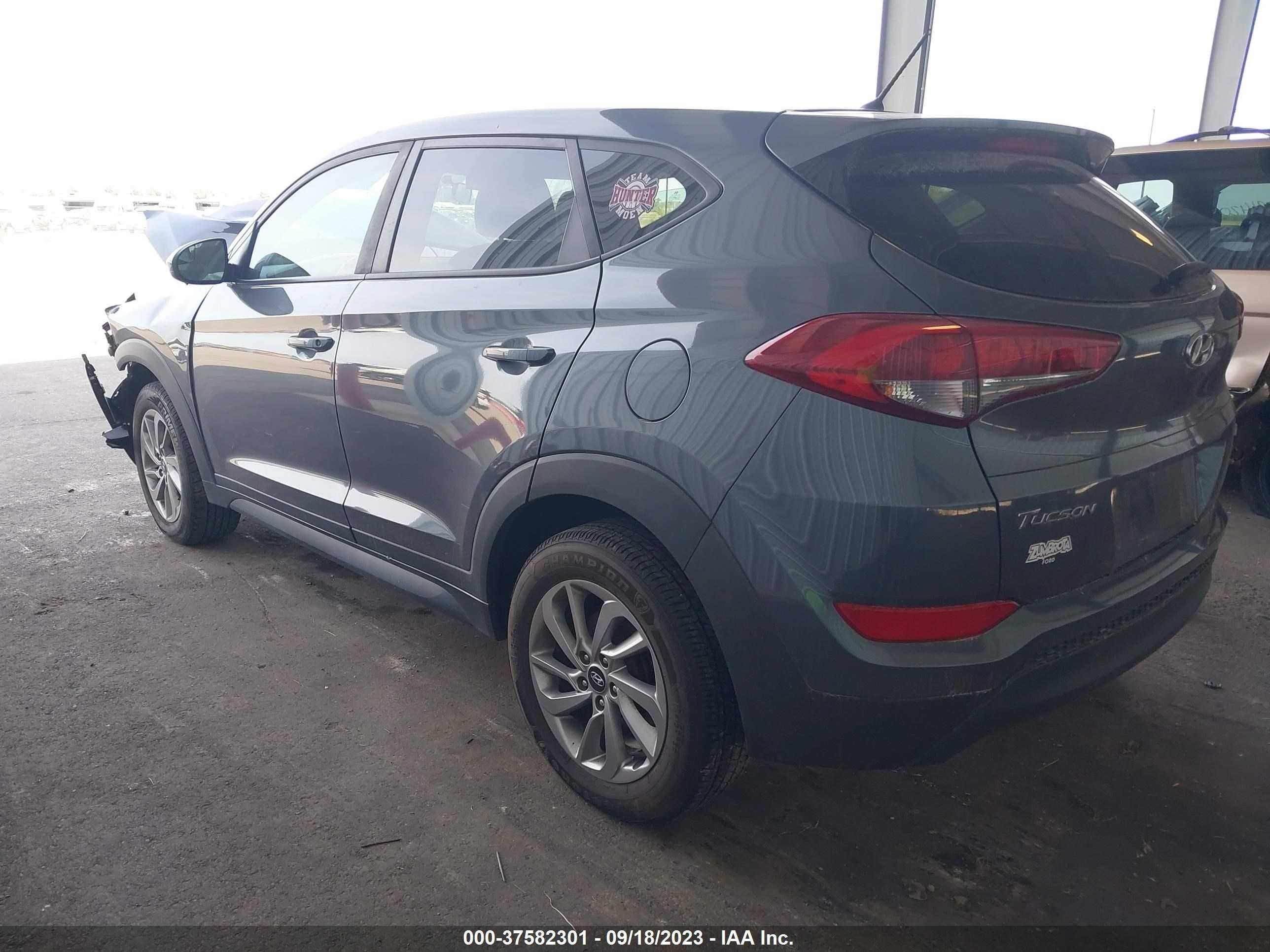 Photo 2 VIN: KM8J2CA4XJU654754 - HYUNDAI TUCSON 