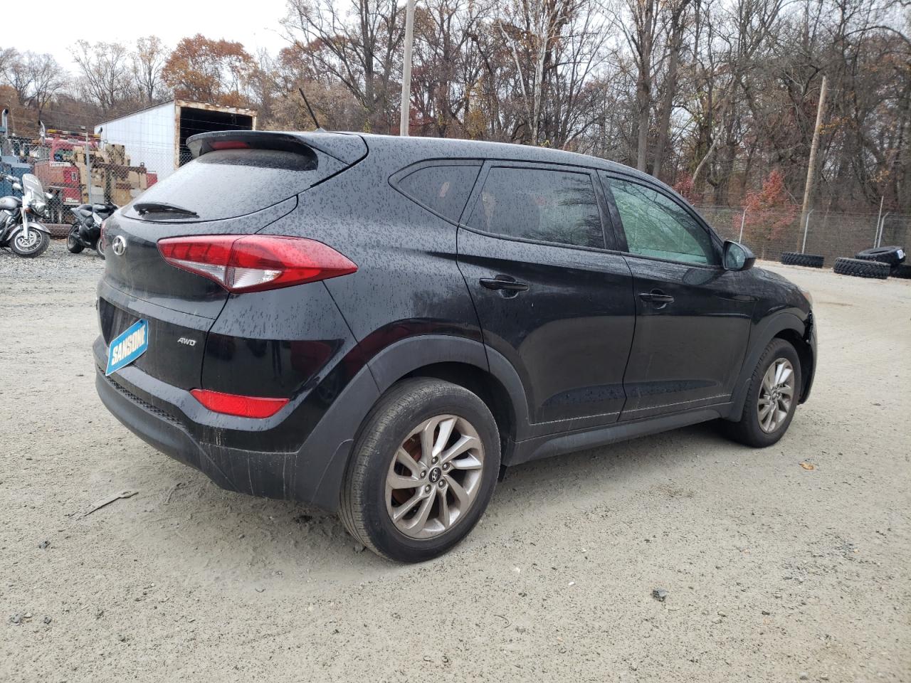 Photo 2 VIN: KM8J2CA4XJU710532 - HYUNDAI TUCSON 