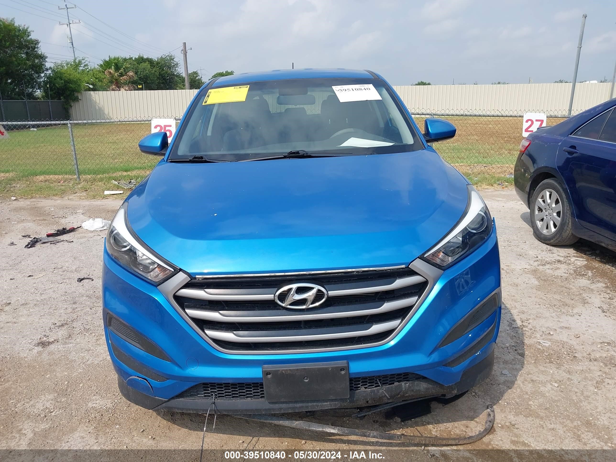 Photo 11 VIN: KM8J2CA4XJU732322 - HYUNDAI TUCSON 