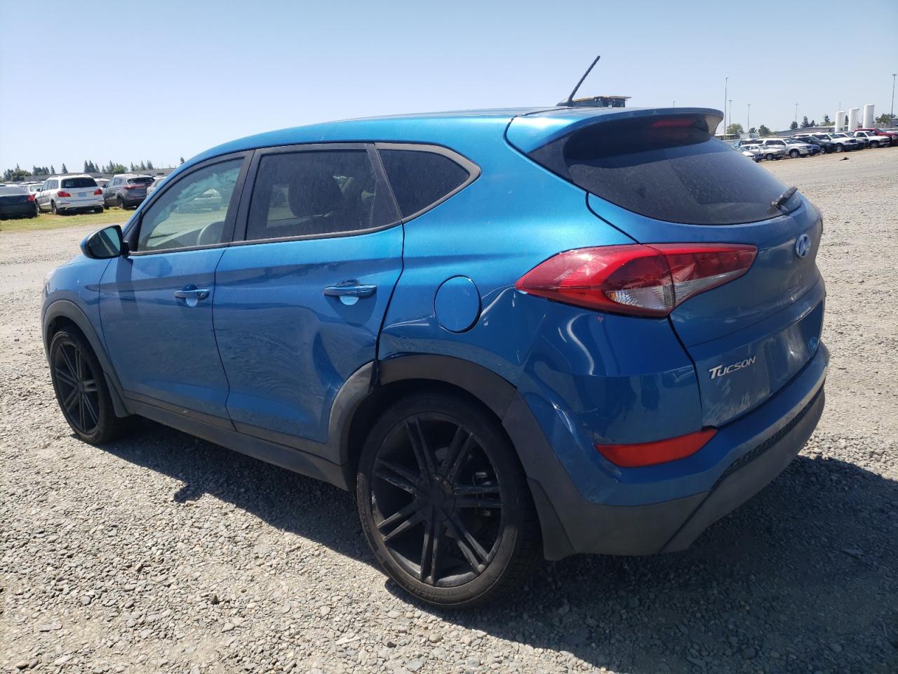 Photo 1 VIN: KM8J2CA4XJU777163 - HYUNDAI TUCSON 