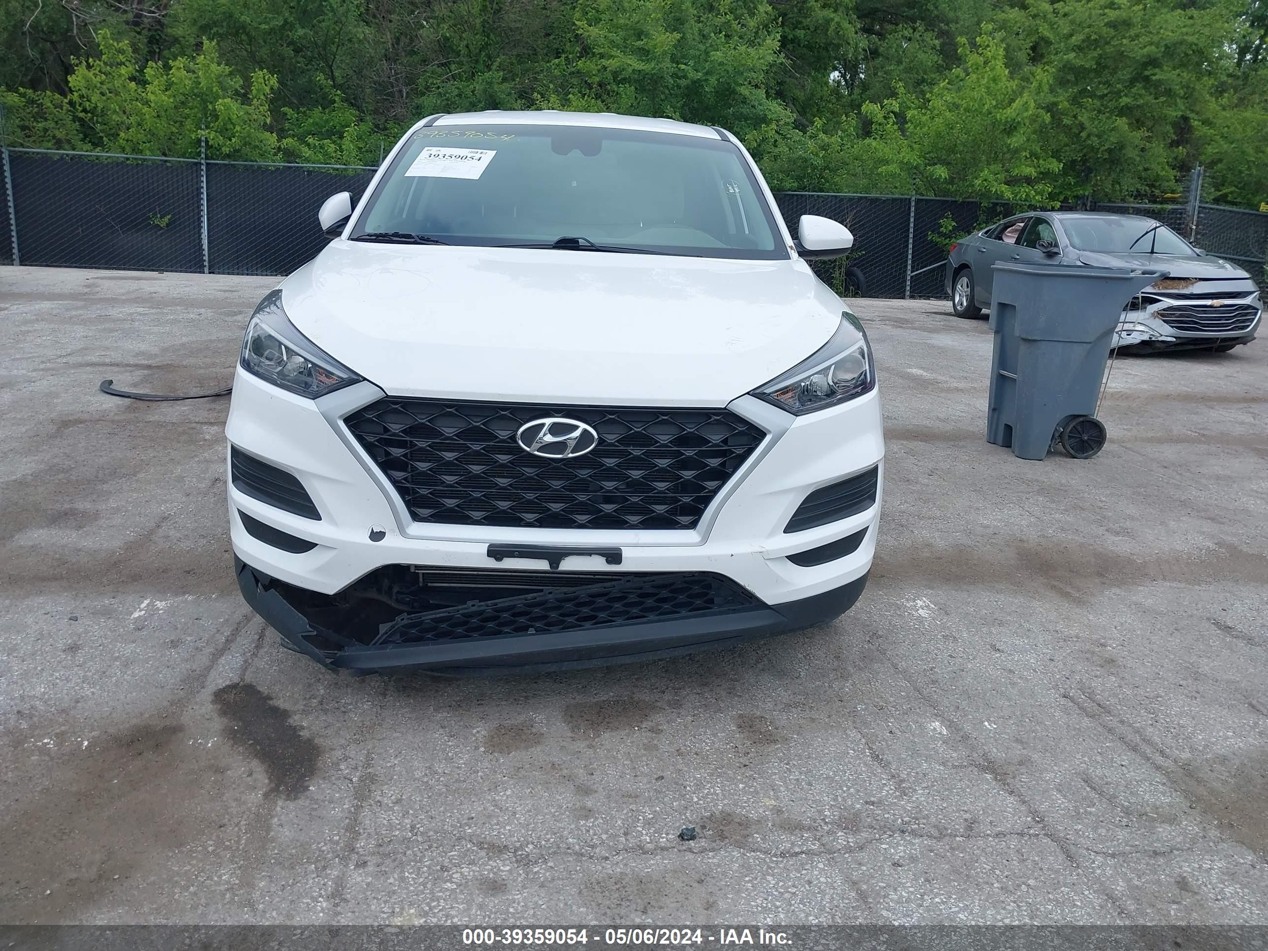 Photo 12 VIN: KM8J2CA4XKU872114 - HYUNDAI TUCSON 