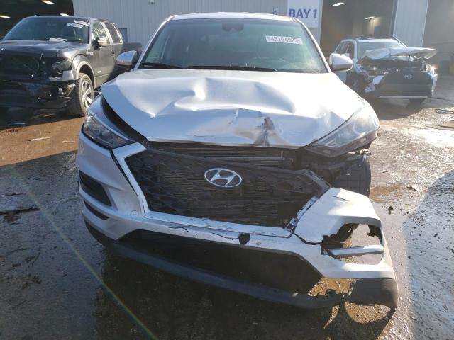 Photo 4 VIN: KM8J2CA4XKU889141 - HYUNDAI TUCSON SE 