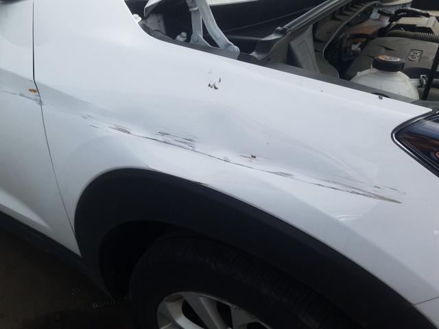 Photo 8 VIN: KM8J2CA4XKU927807 - HYUNDAI TUCSON SE 