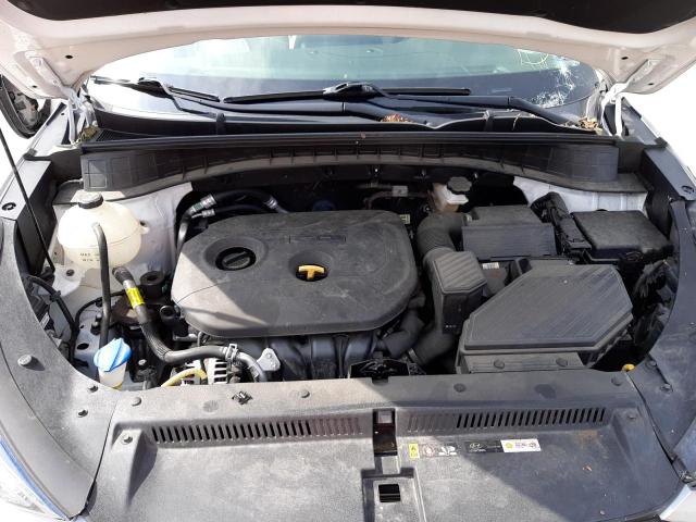 Photo 6 VIN: KM8J2CA4XKU985402 - HYUNDAI TUCSON SE 