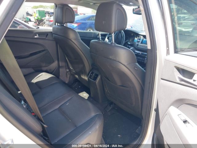 Photo 7 VIN: KM8J33A20GU223943 - HYUNDAI TUCSON 