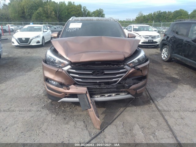 Photo 5 VIN: KM8J33A20HU323879 - HYUNDAI TUCSON 