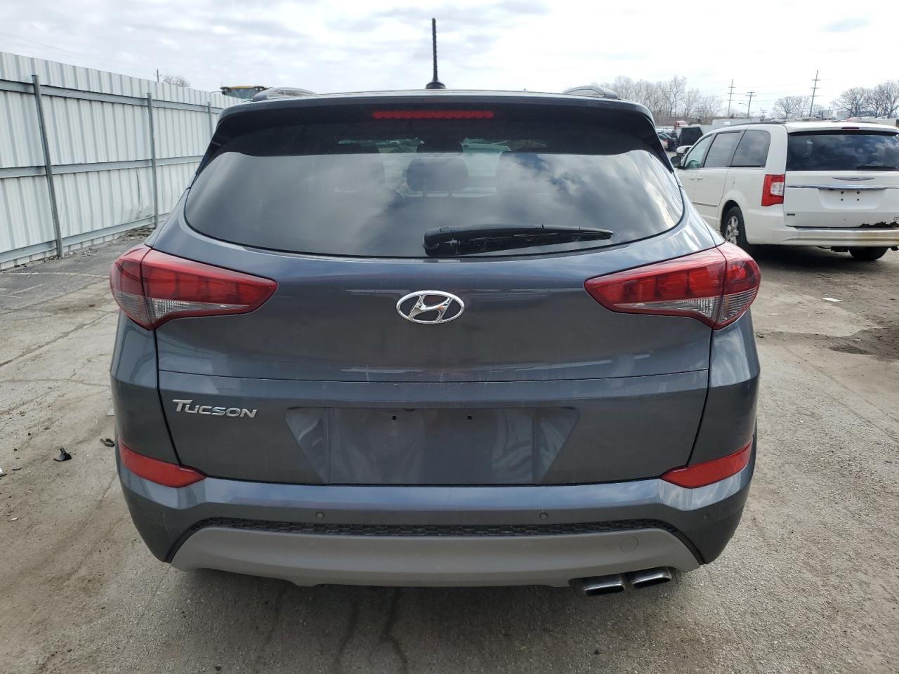 Photo 5 VIN: KM8J33A20HU551879 - HYUNDAI TUCSON 